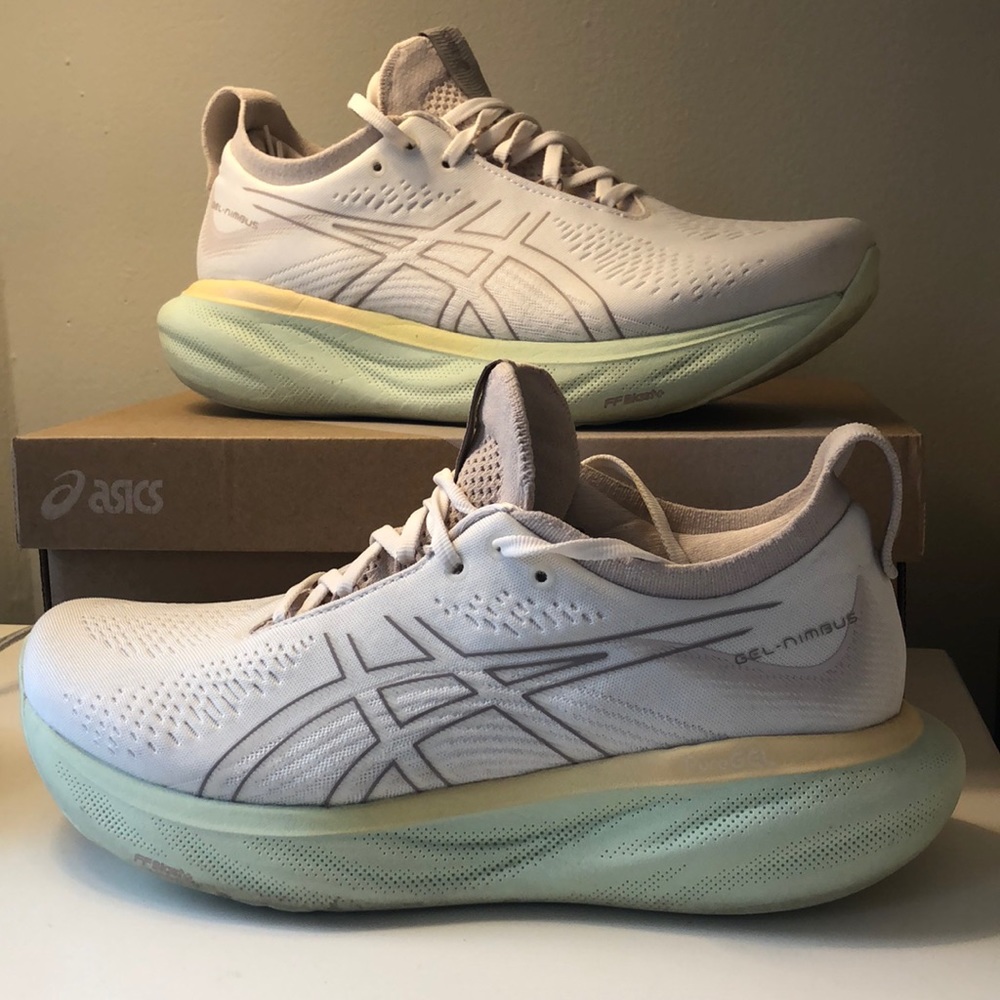 ASICS Nmbus 25, Women’s 9.5